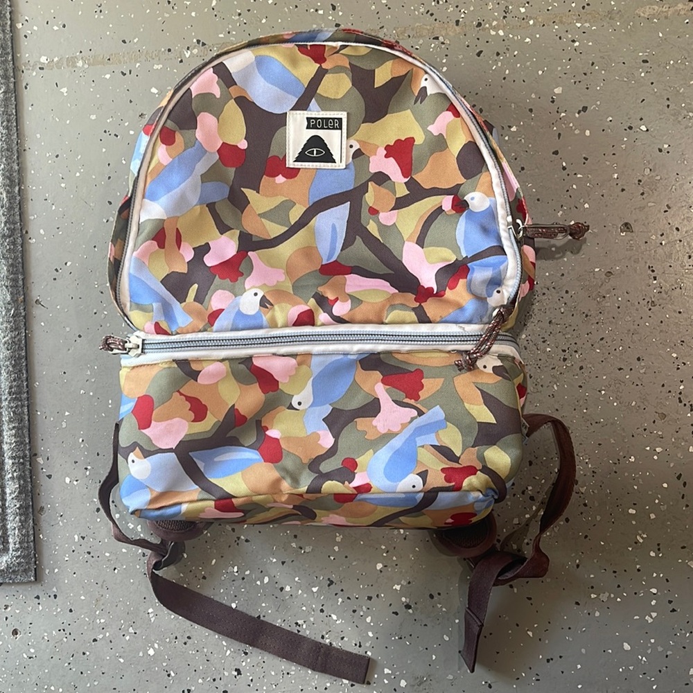 Polar backpack with bird Camo